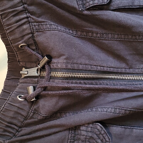 Lucky Brand Women's‎ Black Cargo Shorts - Picture 5 of 9